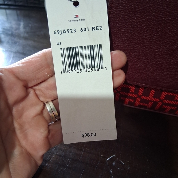 Tommy Hilfiger Red Crossbody Bag - Picture 5 of 8